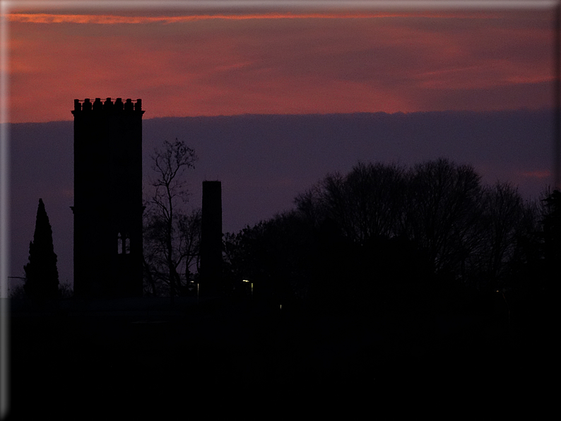 foto Alba e tramonto a Rossano Veneto